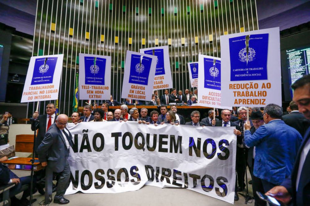 Trabalhador com mais de 50 anos  alvo de minirreforma trabalhista