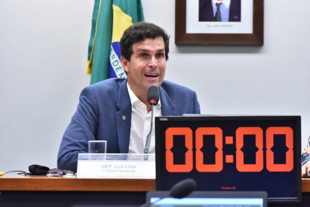 Comisso aprova projeto que autoriza Ministrio Pblico a assegurar medicamentos a idosos